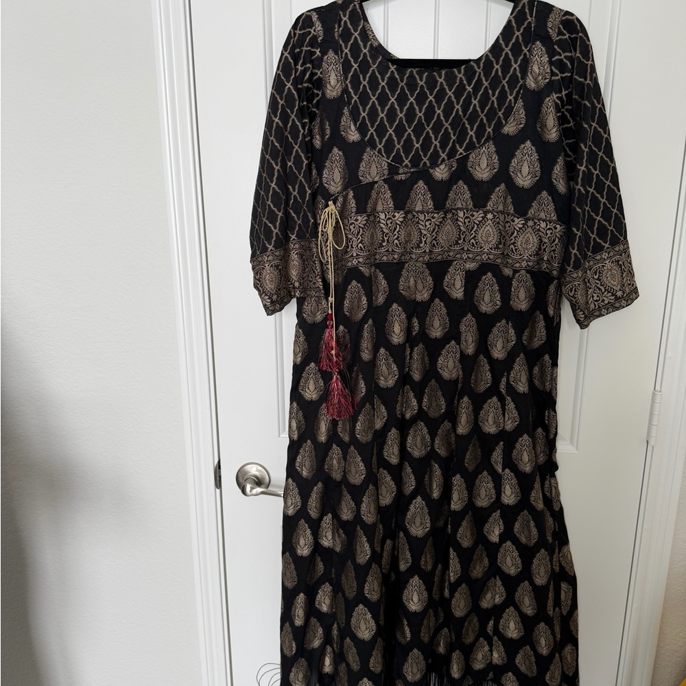 Elegant Black and Gold Dress